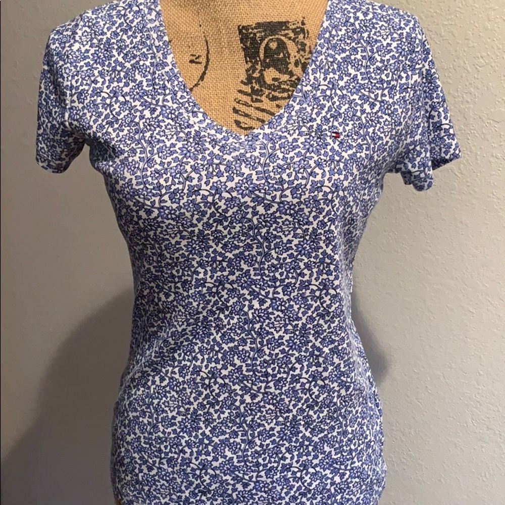 NWOT Tommy Hilfiger top